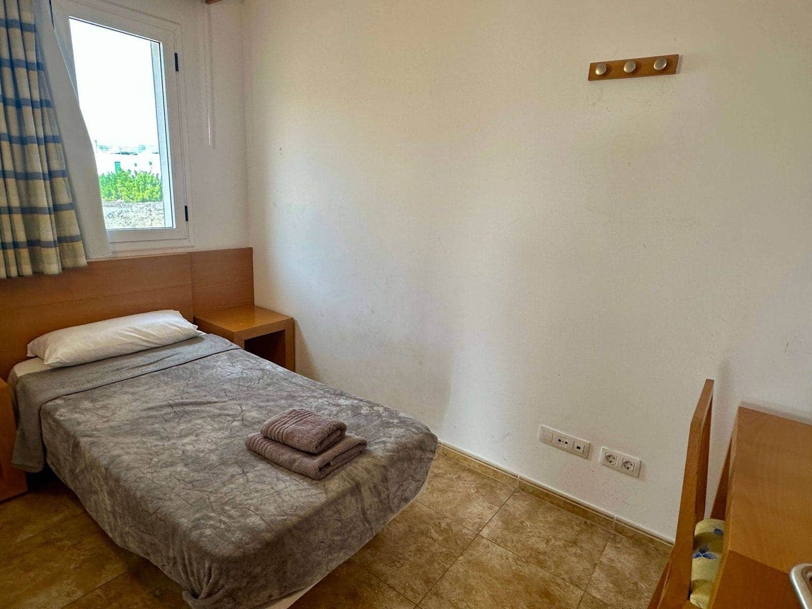 2 makuuhuone Huoneisto myytävänä paikassa Mogan mukana uima-altaan 
autotalli - 265 000 € (Ref: 9173446)