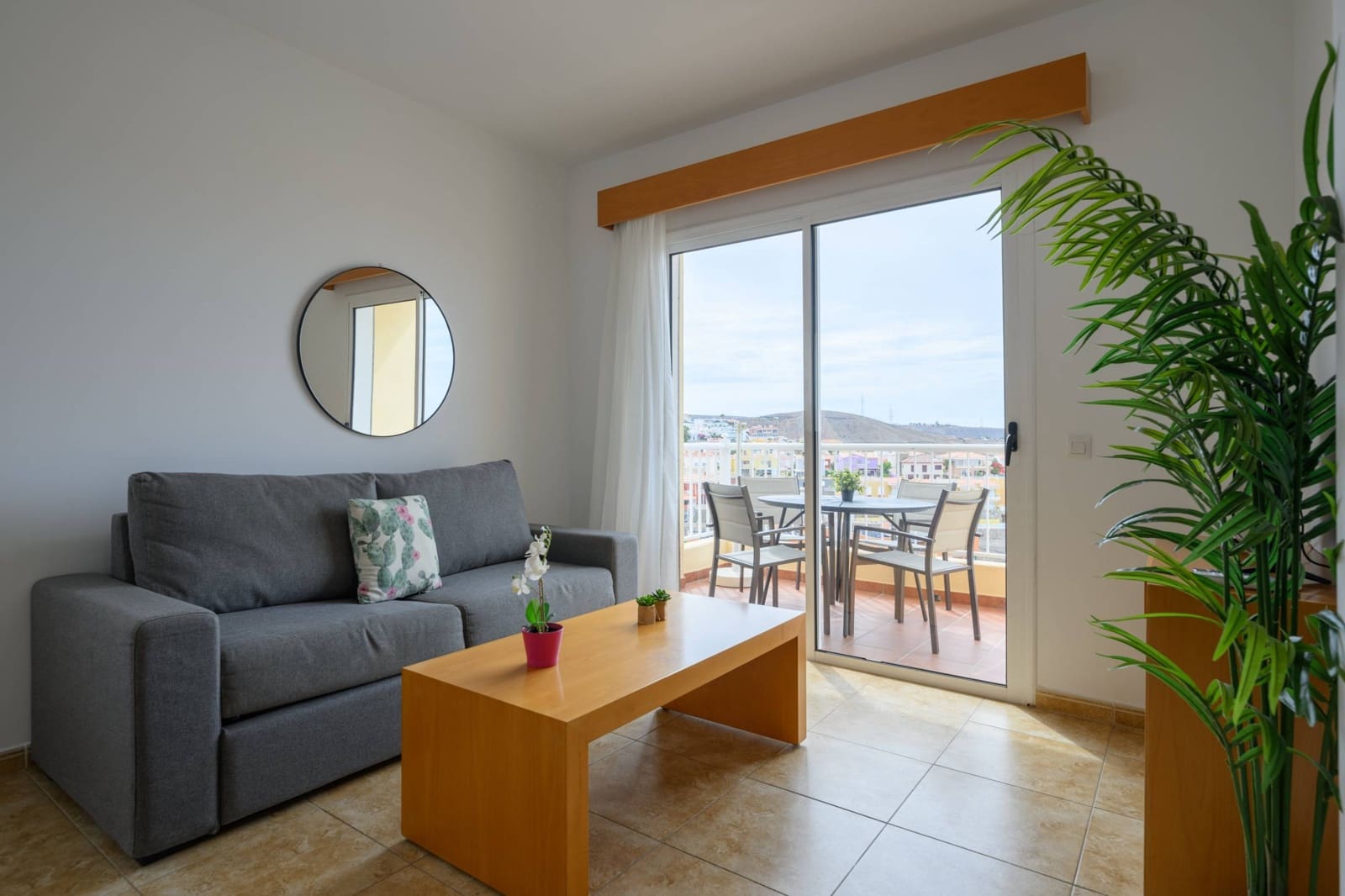 2 makuuhuone Huoneisto myytävänä paikassa Mogan mukana uima-altaan 
autotalli - 265 000 € (Ref: 9173446)