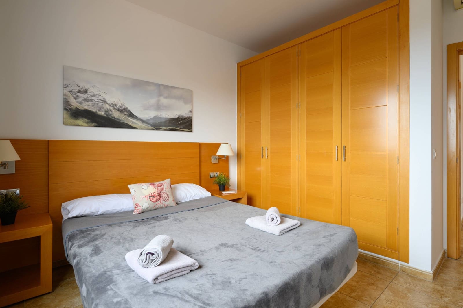 2 makuuhuone Huoneisto myytävänä paikassa Mogan mukana uima-altaan 
autotalli - 265 000 € (Ref: 9173446)