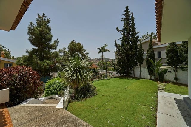 6 soveværelse Villa til salg i Santa Brígida med garage - € 590.000 (Ref: 9173447)