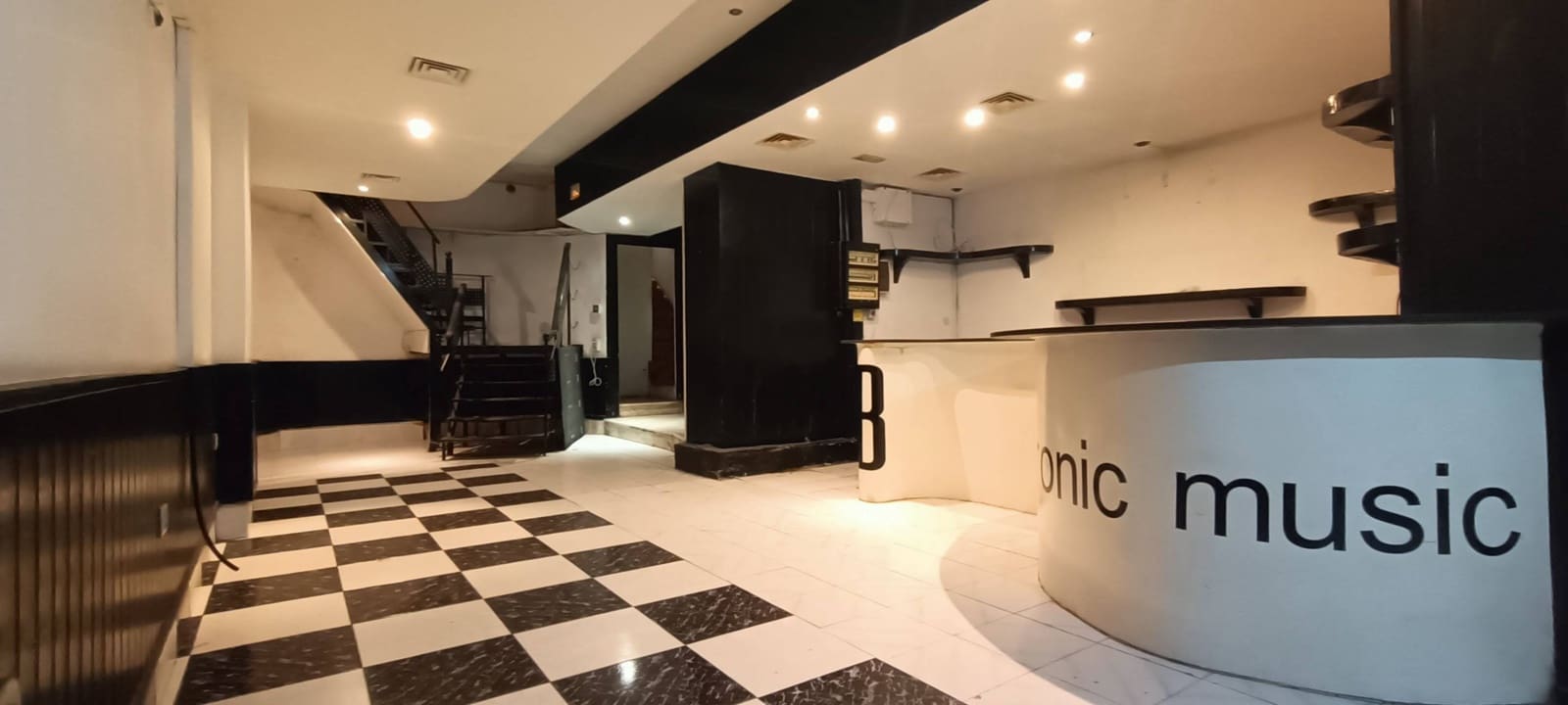 Commerciale in vendita in Santa Cruz de Tenerife - 69.800 € (Rif: 9192320)