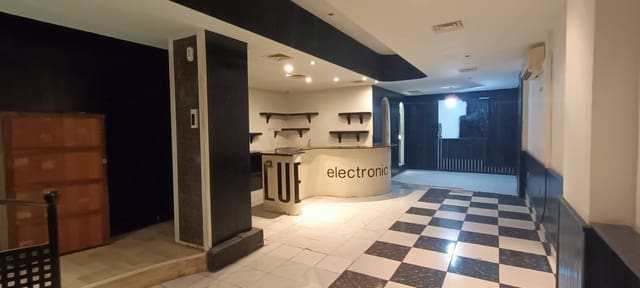 Kommersiell til salgs i Zona Centro, Santa Cruz de Tenerife - € 69 800 (Ref: 9192320)