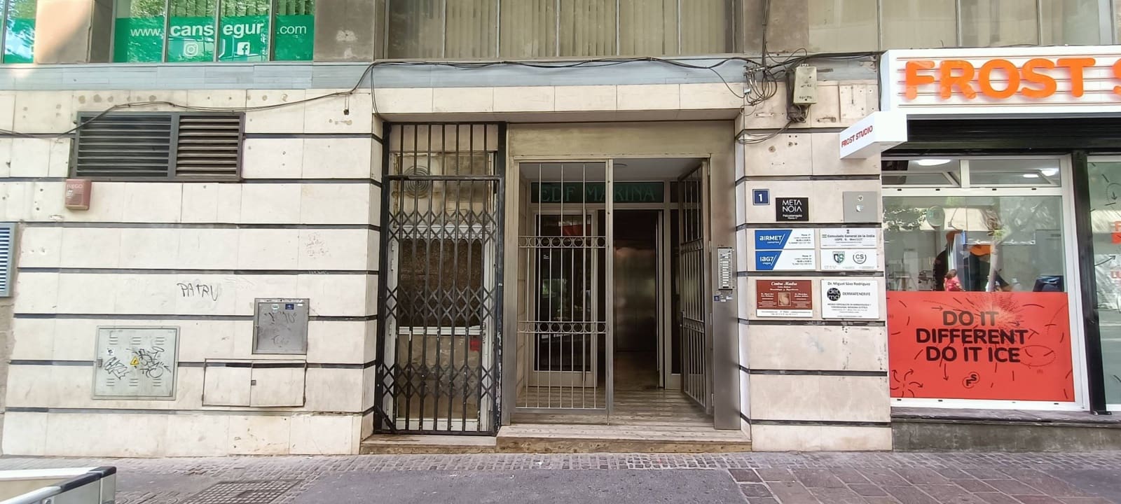 Commerciale in vendita in Santa Cruz de Tenerife - 69.800 € (Rif: 9192320)