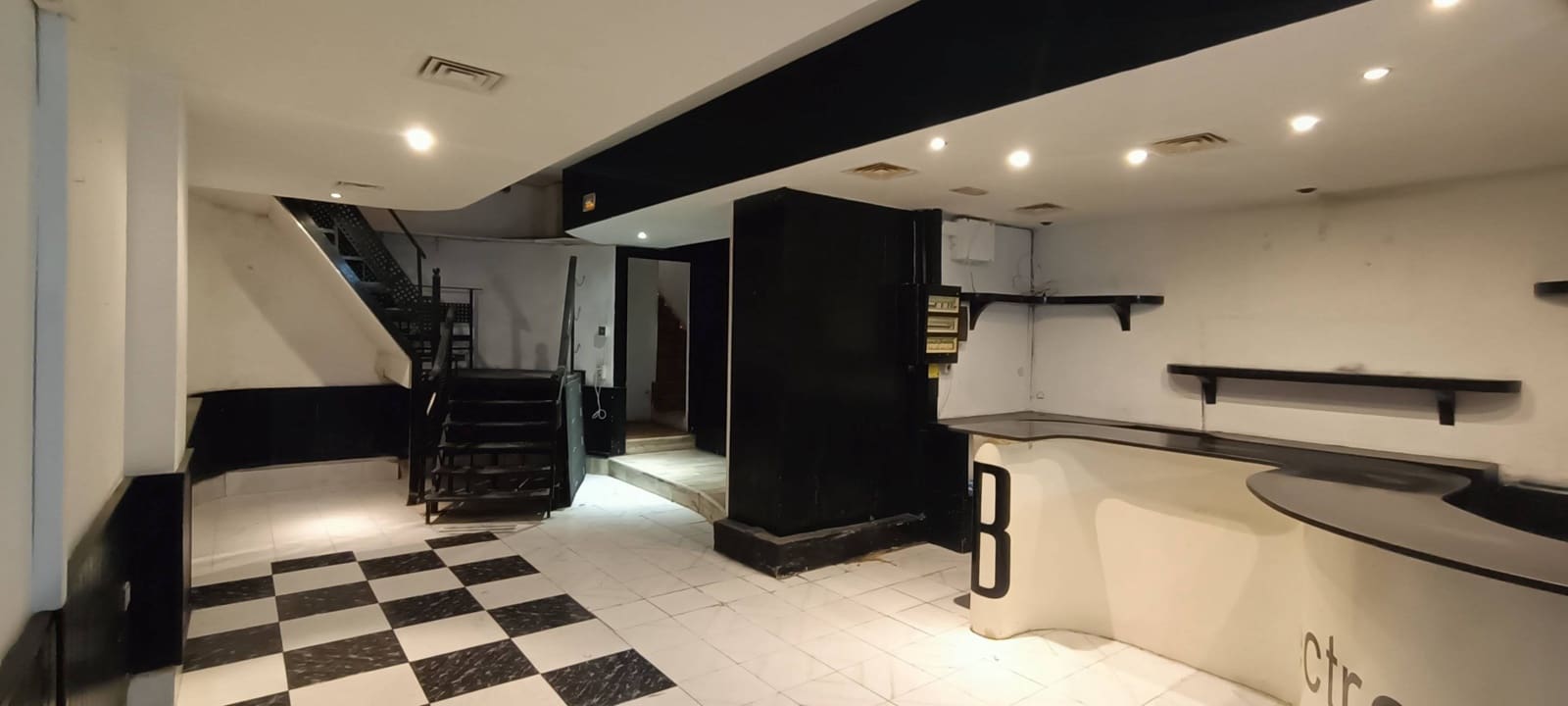 Commercieel te koop in Santa Cruz de Tenerife - € 69.800 (Ref: 9192320)