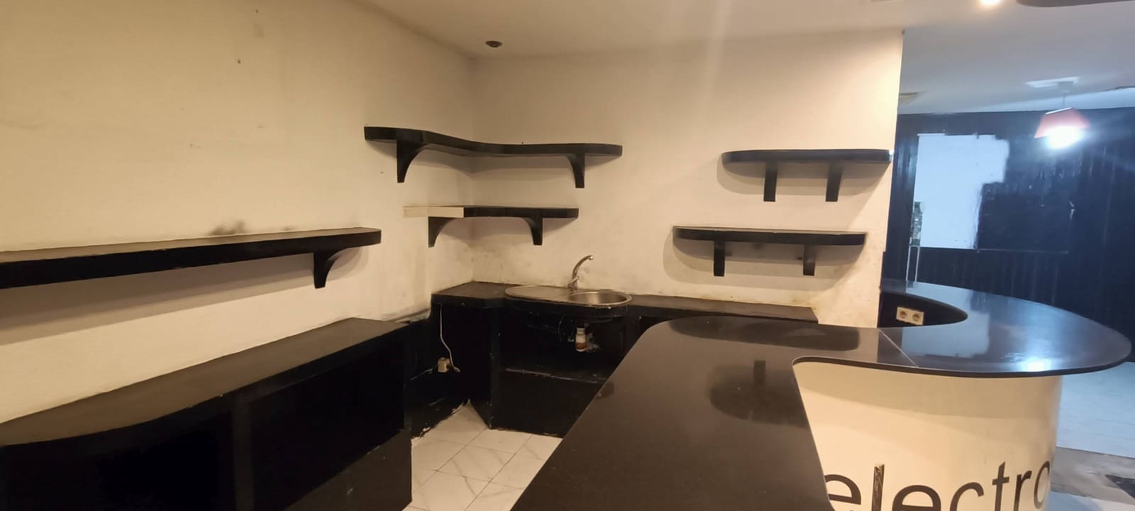 Commercieel te koop in Santa Cruz de Tenerife - € 69.800 (Ref: 9192320)