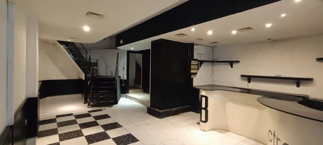 Kaupallinen myytävänä paikassa Zona Centro, Santa Cruz de Tenerife - 69 800 € (Ref: 9192320)