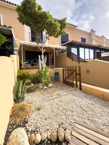 2 makuuhuone Rivitalo vuokrattavana paikassa Radazul, El Rosario mukana 
autotalli - 1 400 € (Ref: 9193788)