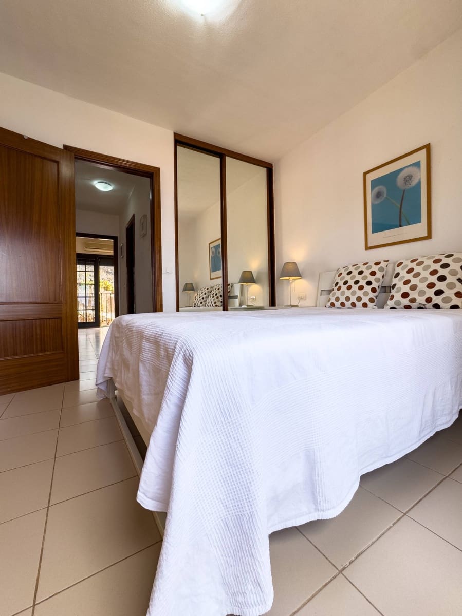 2 makuuhuone Rivitalo vuokrattavana paikassa Radazul mukana 
autotalli - 1 400 € (Ref: 9193788)