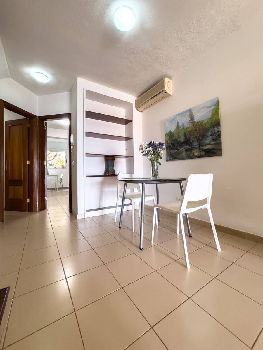 2 makuuhuone Rivitalo vuokrattavana paikassa Radazul mukana 
autotalli - 1 400 € (Ref: 9193788)