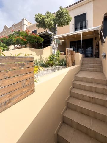 Adosado de 2 habitaciones en Radazul, El Rosario en alquiler con garaje - 1.400 € (Ref: 9193788)