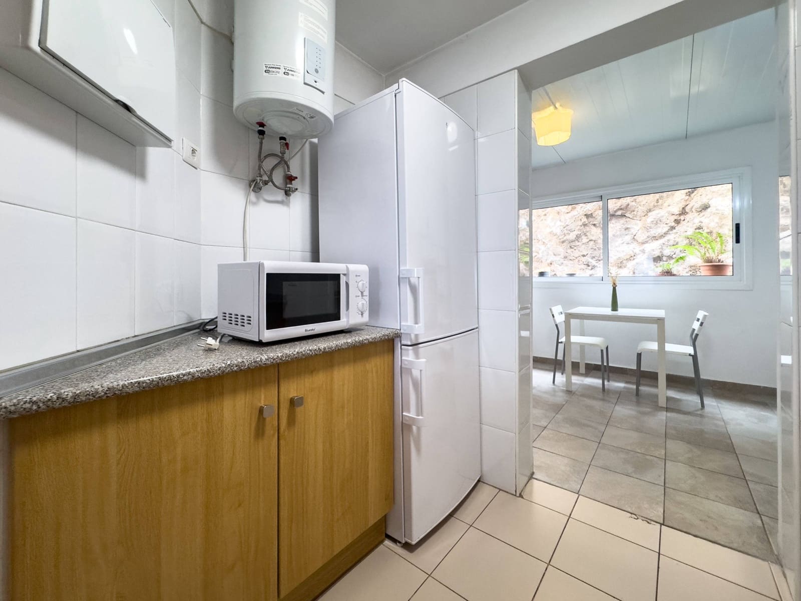 2 makuuhuone Rivitalo vuokrattavana paikassa Radazul mukana 
autotalli - 1 400 € (Ref: 9193788)