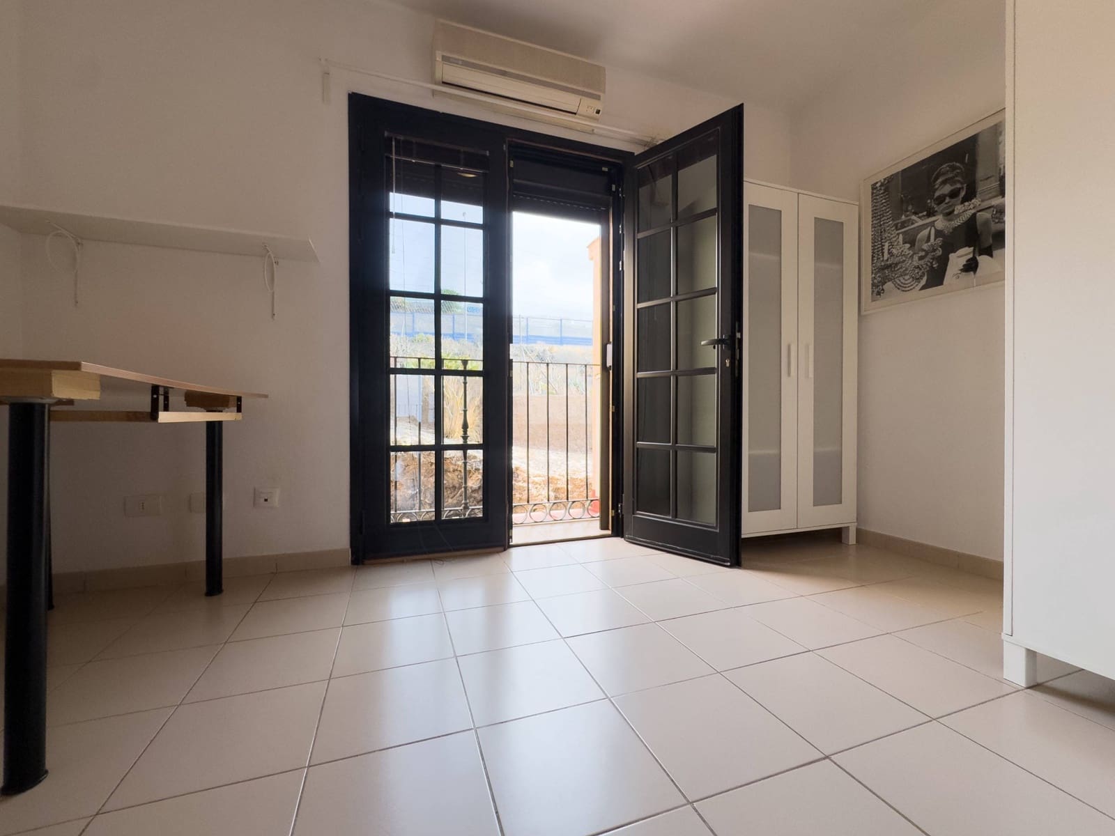 2 makuuhuone Rivitalo vuokrattavana paikassa Radazul mukana 
autotalli - 1 400 € (Ref: 9193788)