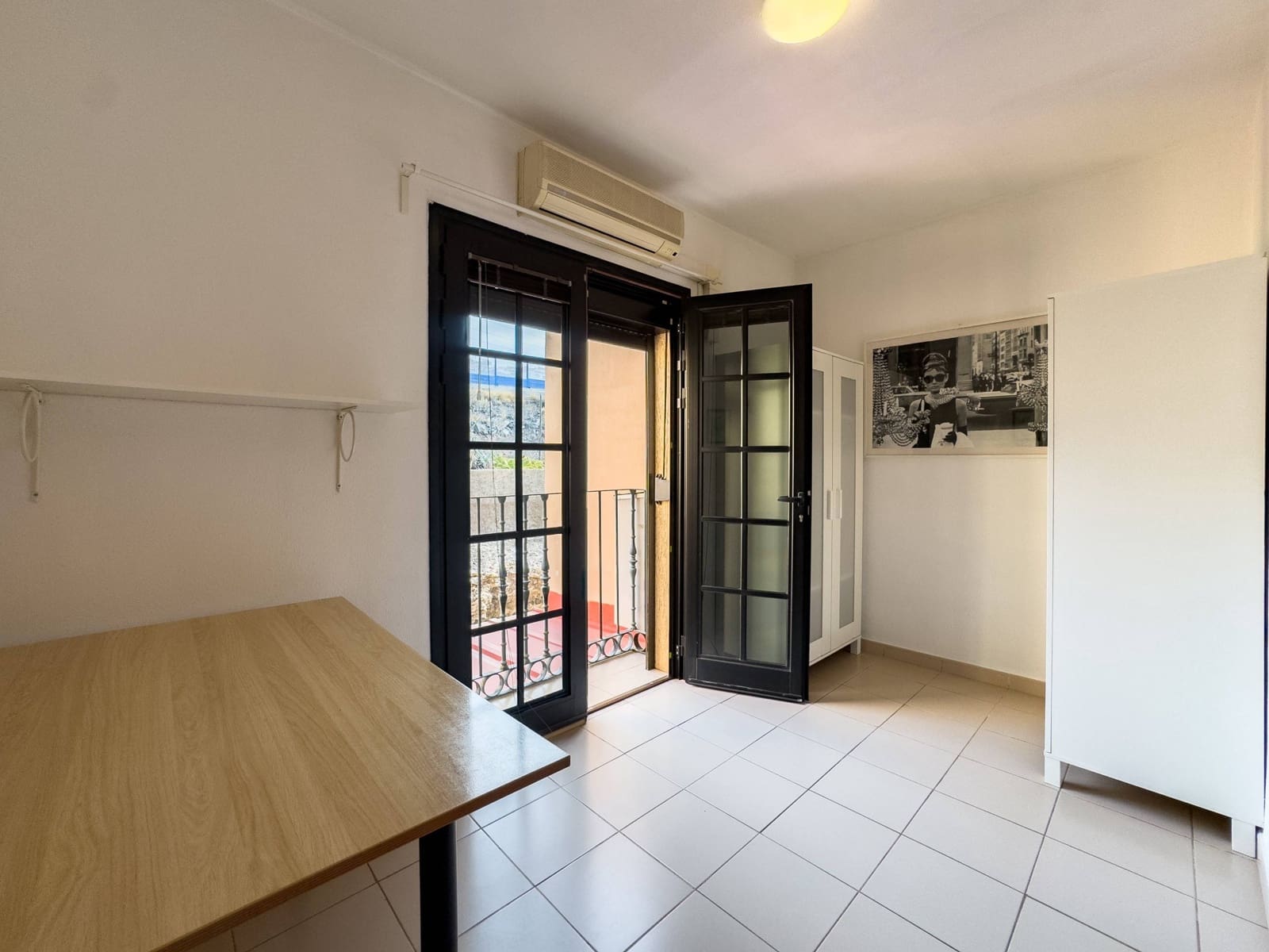 2 makuuhuone Rivitalo vuokrattavana paikassa Radazul mukana 
autotalli - 1 400 € (Ref: 9193788)