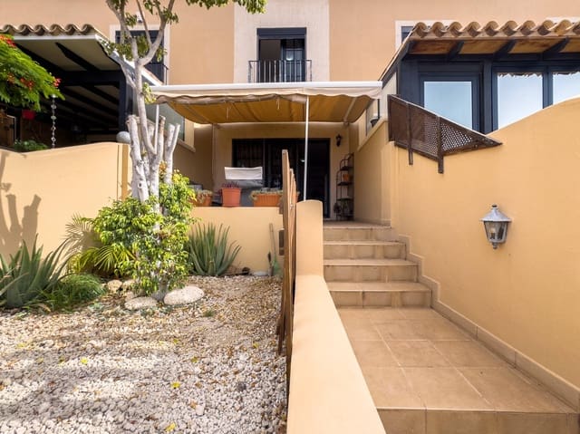 Adosado de 2 habitaciones en Radazul, El Rosario en alquiler con garaje - 1.400 € (Ref: 9193788)