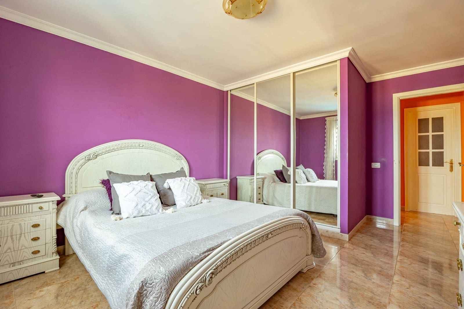 3 bedroom Villa for sale in Telde with pool garage - € 625,000 (Ref: 9195529)