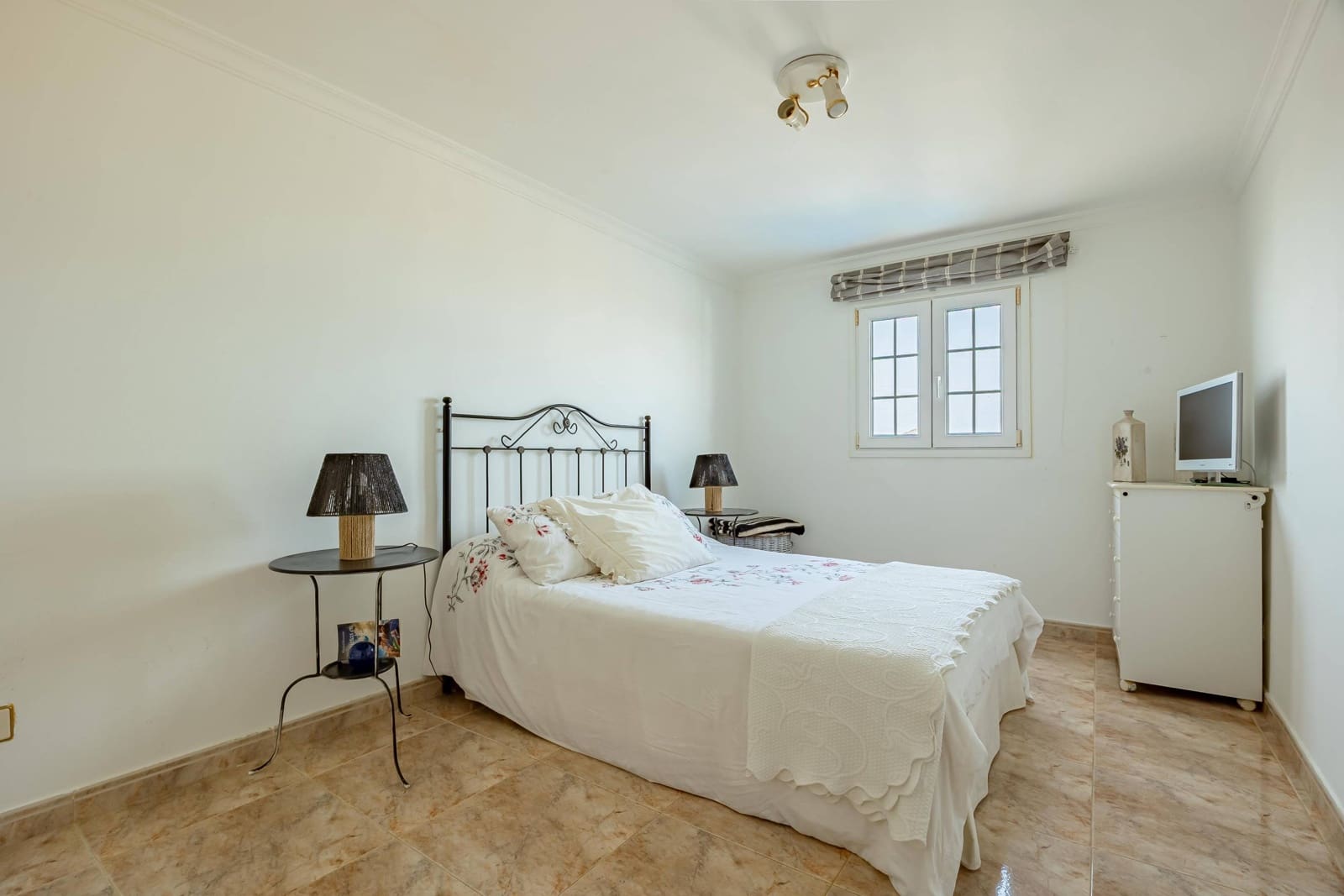 3 soveværelse Villa til salg i Telde med swimmingpool garage - € 625.000 (Ref: 9195529)