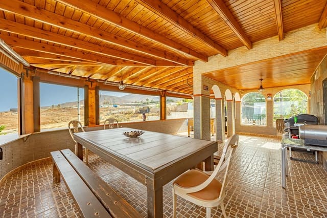 3 camera da letto Villa in vendita in Telde con piscina garage - 625.000 € (Rif: 9195529)