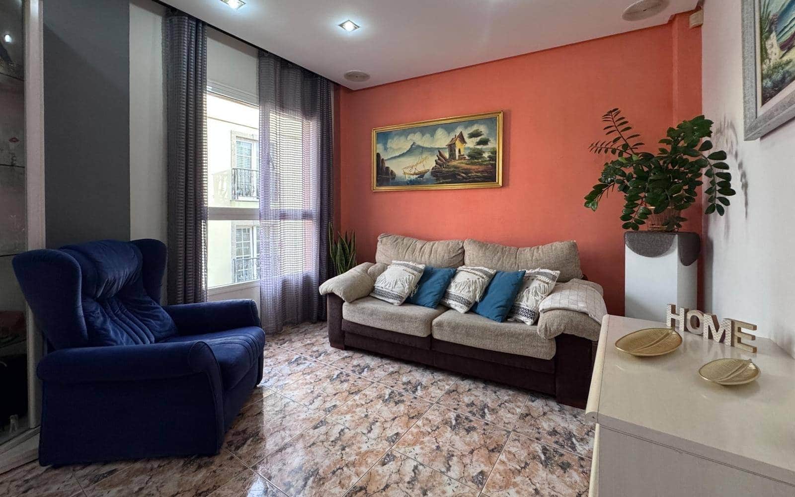 5 slaapkamer Rijtjeshuis te koop in Telde - € 775.000 (Ref: 9202419)