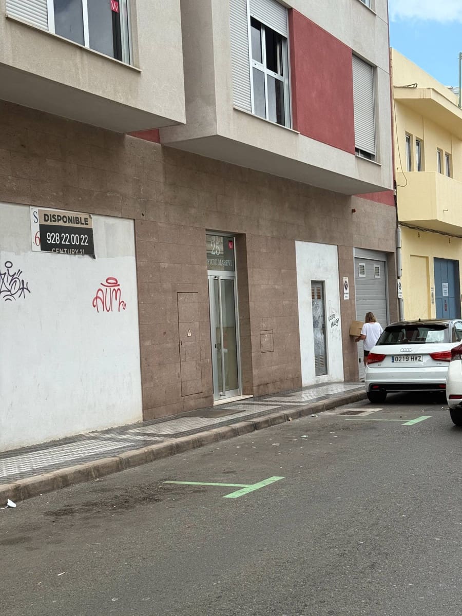 1 soverom Kommersiell til salgs i Las Palmas de Gran Canaria - € 90 420 (Ref: 9219942)