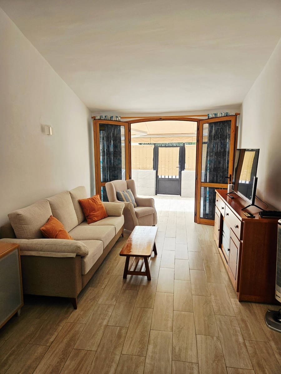 2 bedroom Bungalow for rent in Playa del Ingles - € 1,700 (Ref: 9232904)