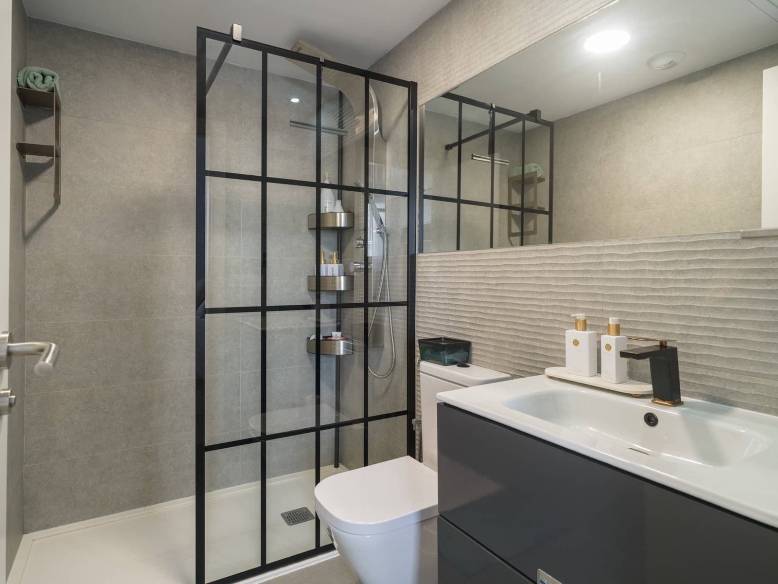 3 slaapkamer Flat te koop in Las Palmas de Gran Canaria met zwembad garage - € 370.000 (Ref: 9236428)