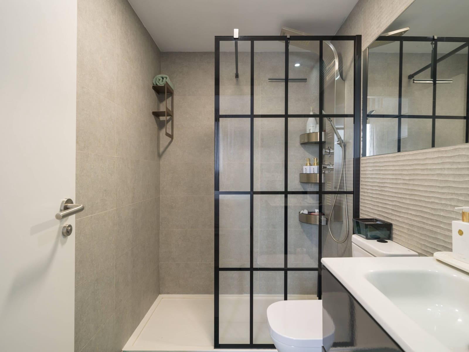 3 slaapkamer Flat te koop in Las Palmas de Gran Canaria met zwembad garage - € 370.000 (Ref: 9236428)