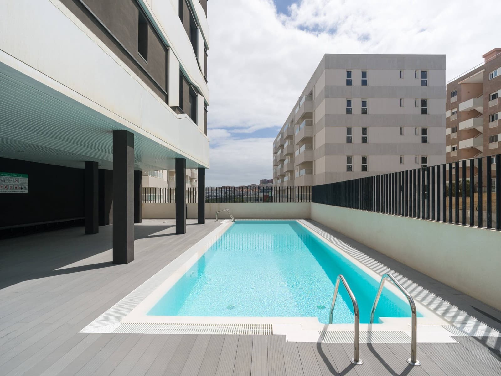 3 soverom Leilighet til salgs i Las Palmas de Gran Canaria med svømmebasseng garasje - € 358 000 (Ref: 9236428)