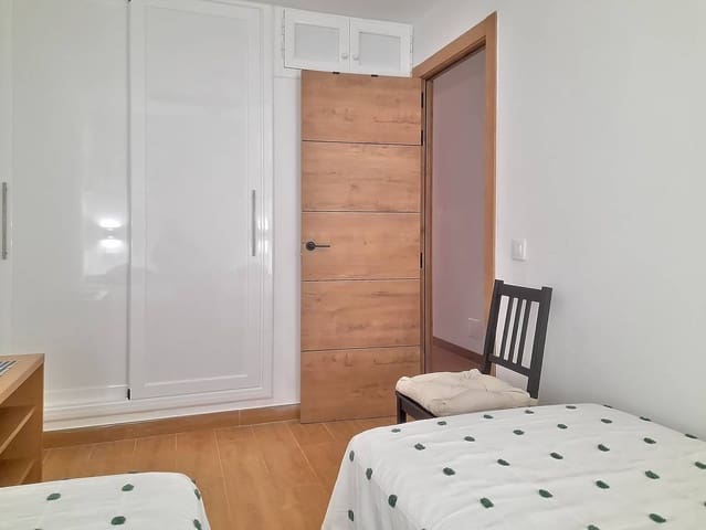 1 slaapkamer Appartement te koop in Playa del Inglés, San Bartolomé de Tirajana met zwembad - € 159.970 (Ref: 9240414)