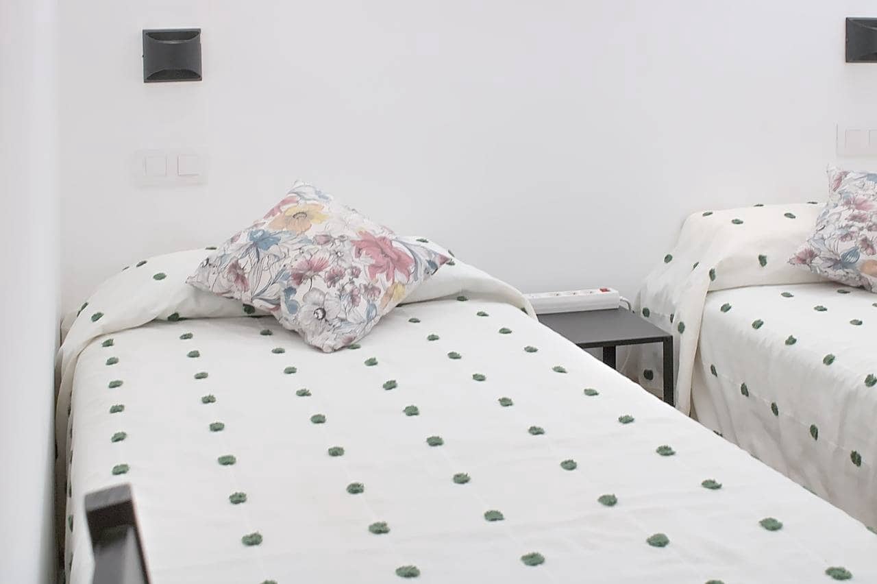 1 slaapkamer Appartement te koop in Playa del Ingles met zwembad - € 159.970 (Ref: 9240414)