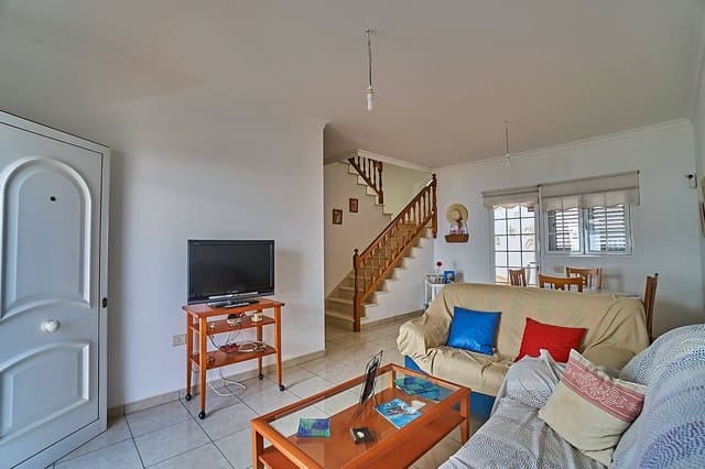 4 slaapkamer Rijtjeshuis te koop in La Aldea de San Nicolas met garage - € 256.000 (Ref: 9240415)