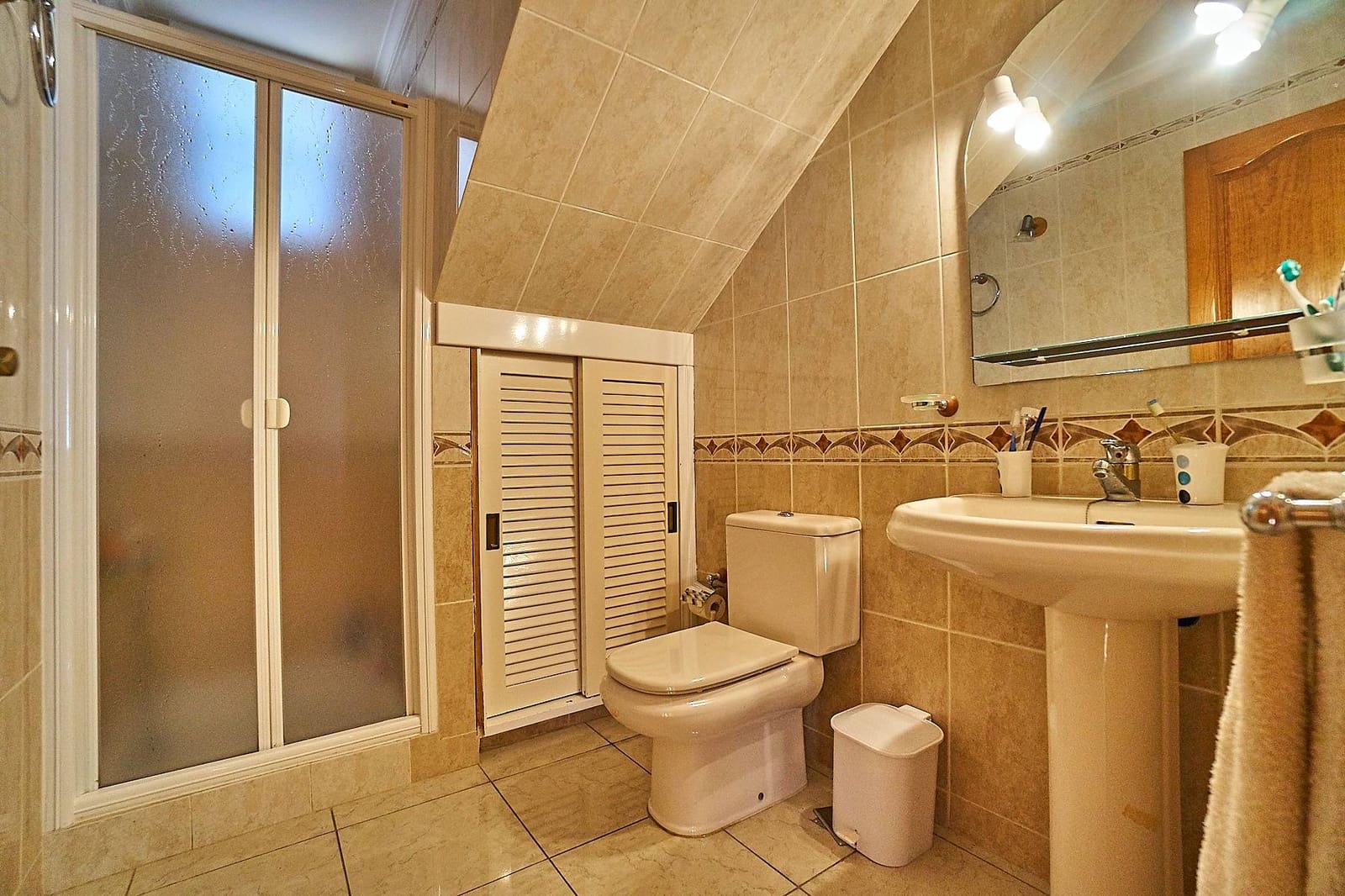 4 slaapkamer Rijtjeshuis te koop in La Aldea de San Nicolas met garage - € 256.000 (Ref: 9240415)