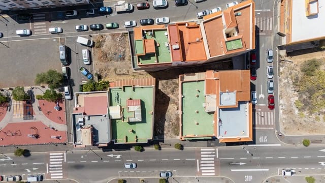 Terrain à Bâtir à vendre à San Isidro de Abona, Granadilla de Abona - 100 000 € (Ref: 9240416)