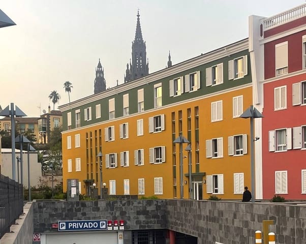 3 sypialnia Dom szeregowy na sprzedaż w Arucas z garażem - 380 000 € (Ref: 9242878)