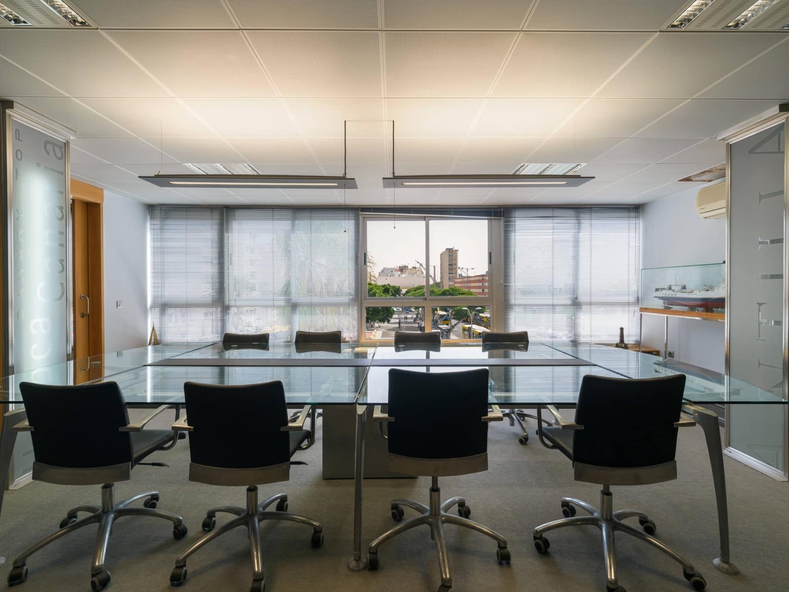 Office for sale in Las Palmas de Gran Canaria with garage - € 780,000 (Ref: 9255284)