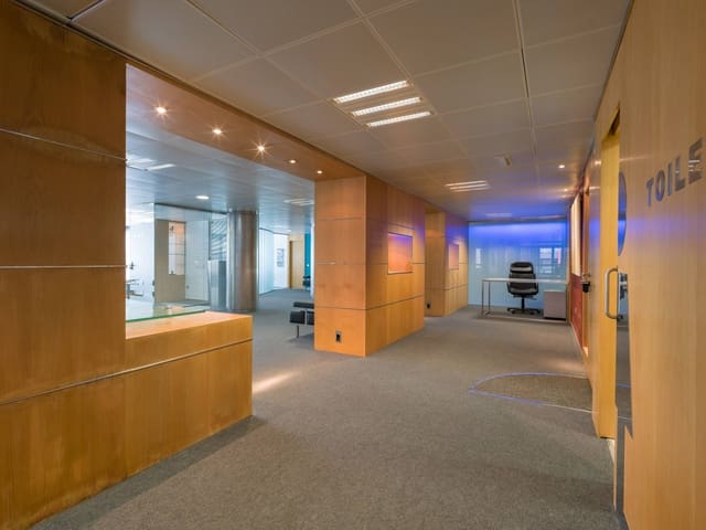 Office for sale in Isleta, Las Palmas de Gran Canaria with garage - € 780,000 (Ref: 9255284)