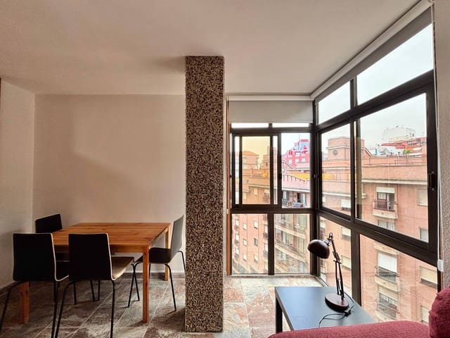 2 bedroom Apartment for rent in Santa Cruz de la Palma - € 1,500 (Ref: 9257293)