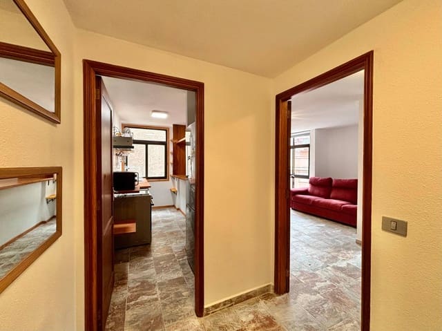 2 bedroom Apartment for rent in Santa Cruz de la Palma - € 1,500 (Ref: 9257293)