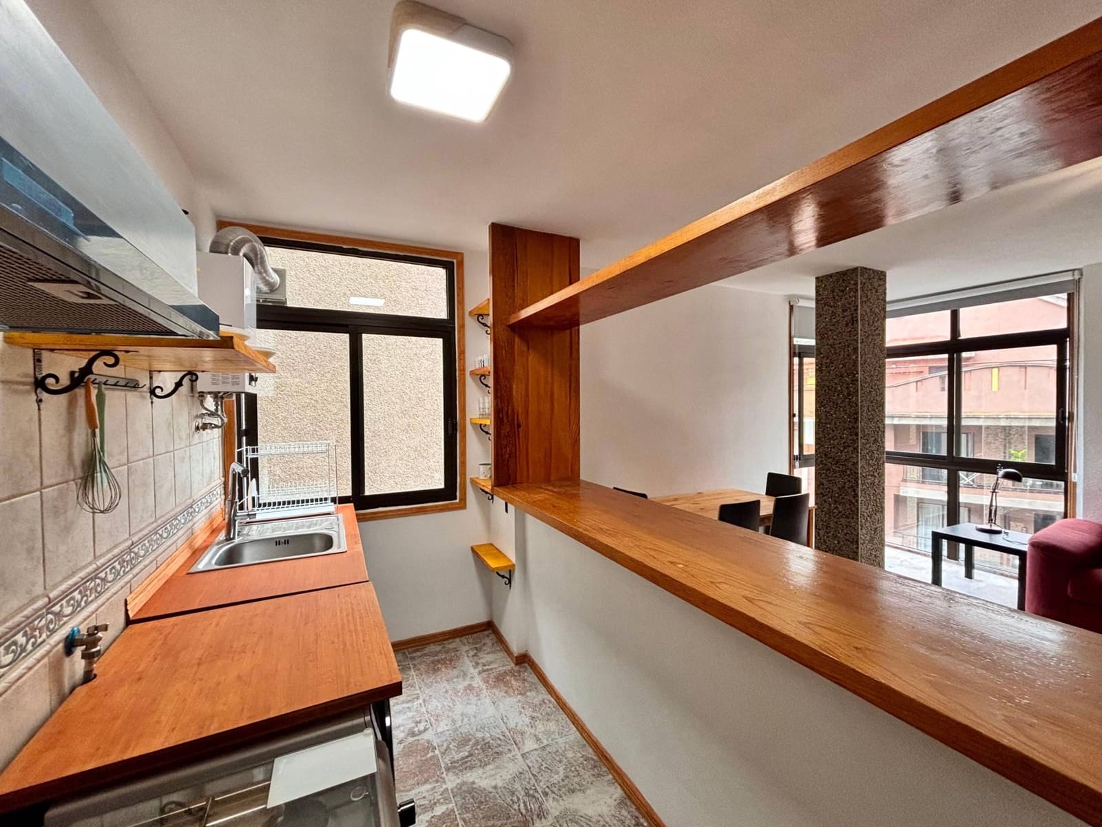 2 slaapkamer Appartement te huur in Santa Cruz de la Palma - € 1.500 (Ref: 9257293)