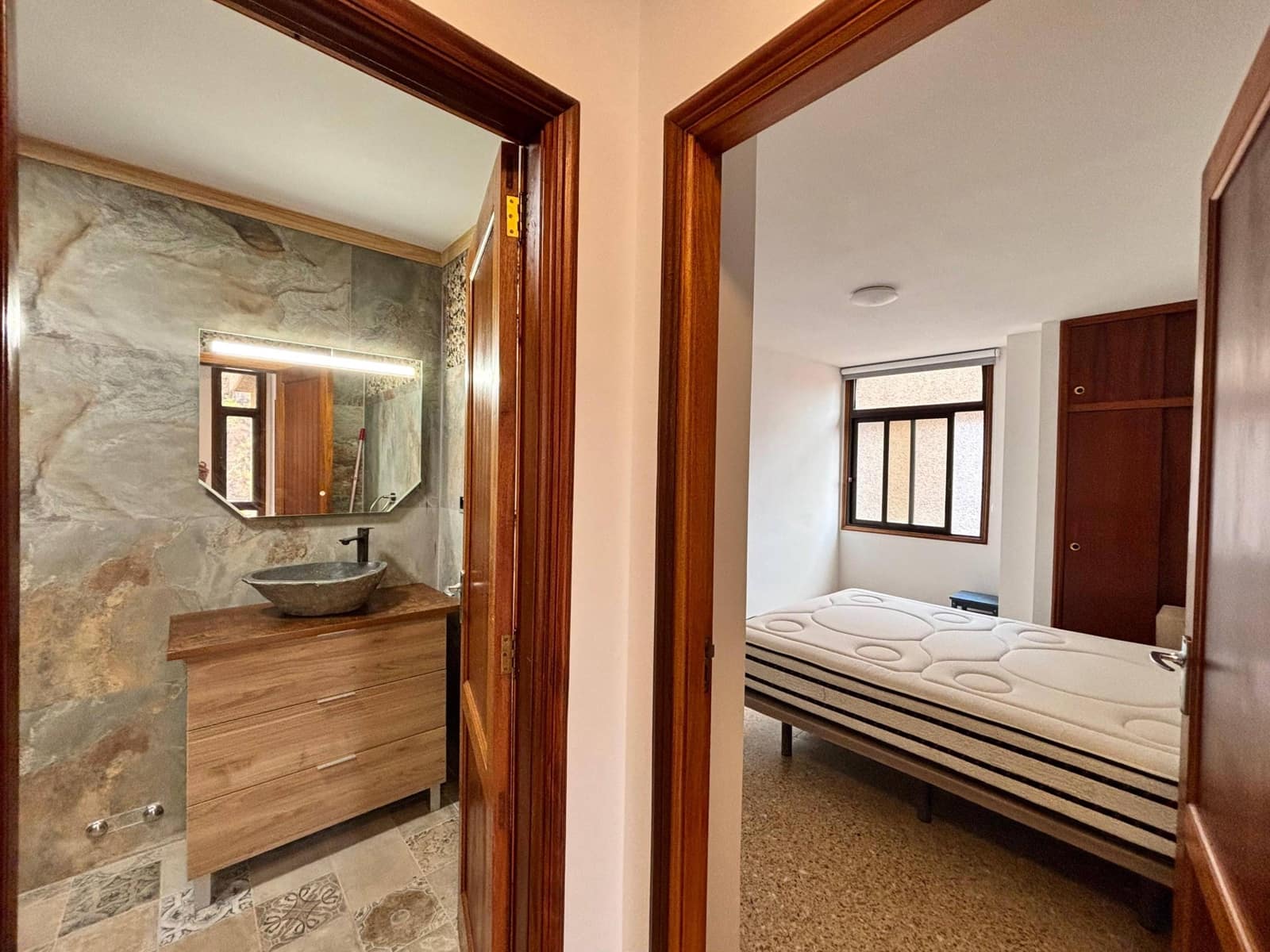 2 slaapkamer Appartement te huur in Santa Cruz de la Palma - € 1.500 (Ref: 9257293)