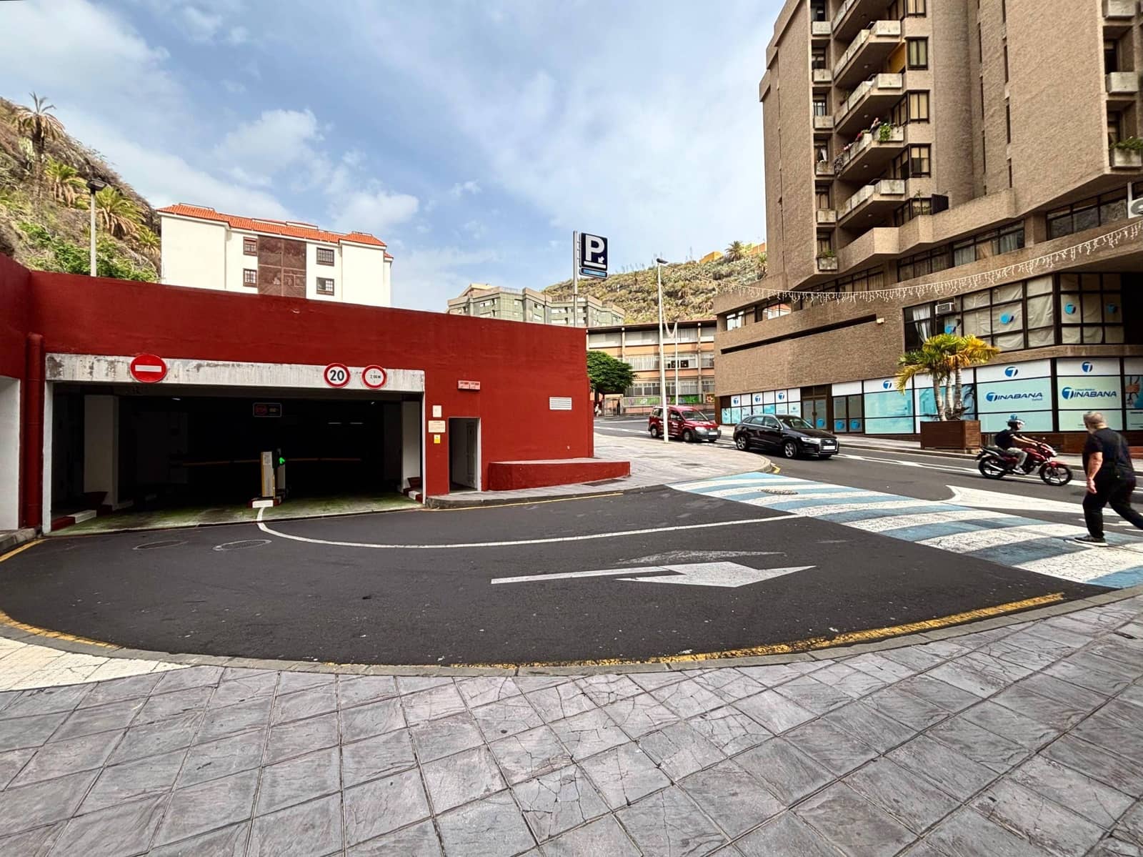 2 slaapkamer Appartement te huur in Santa Cruz de la Palma - € 1.500 (Ref: 9257293)