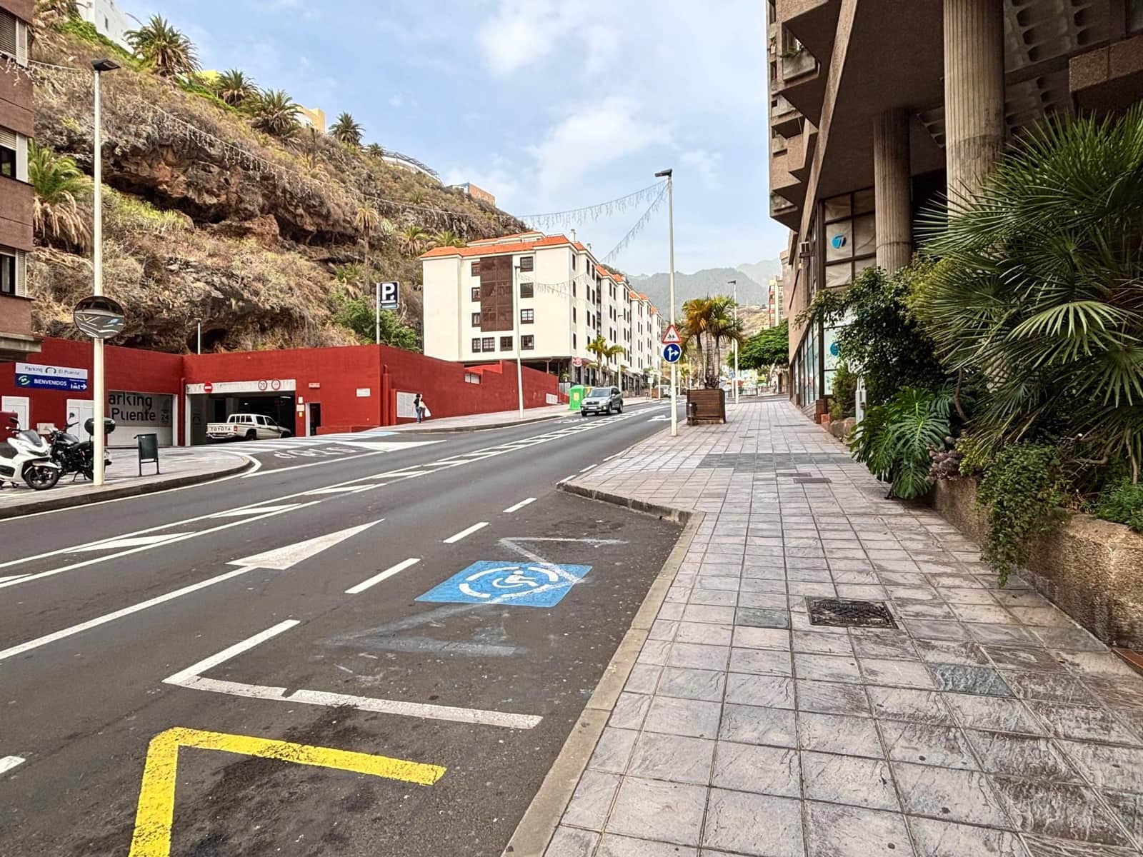 2 slaapkamer Appartement te huur in Santa Cruz de la Palma - € 1.500 (Ref: 9257293)