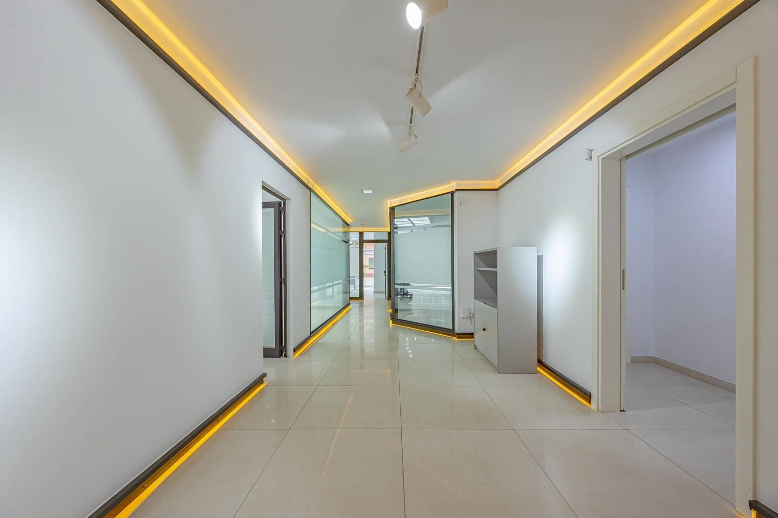 5 sovrum Kontor att hyra i Las Palmas de Gran Canaria med garage - 4 000 € (Ref: 9262599)