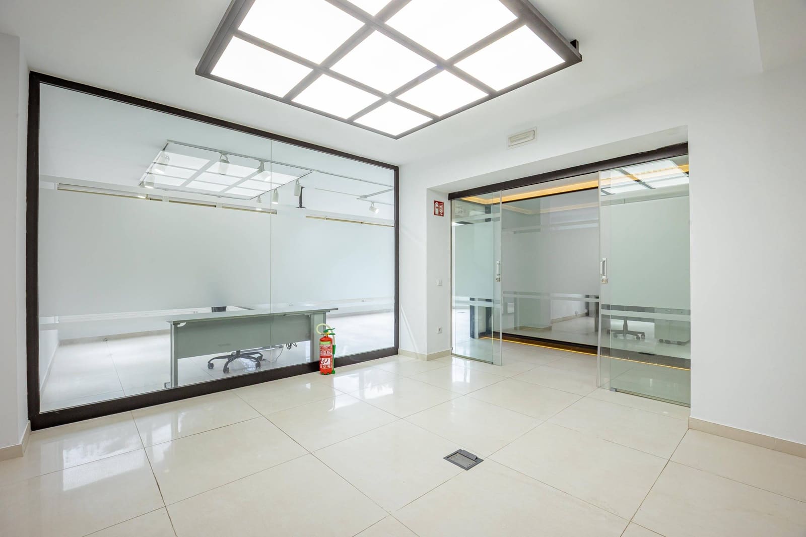 5 sovrum Kontor att hyra i Las Palmas de Gran Canaria med garage - 4 000 € (Ref: 9262599)