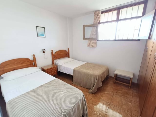 1 slaapkamer Appartement te koop in Playa del Inglés, San Bartolomé de Tirajana met zwembad - € 275.000 (Ref: 9262600)