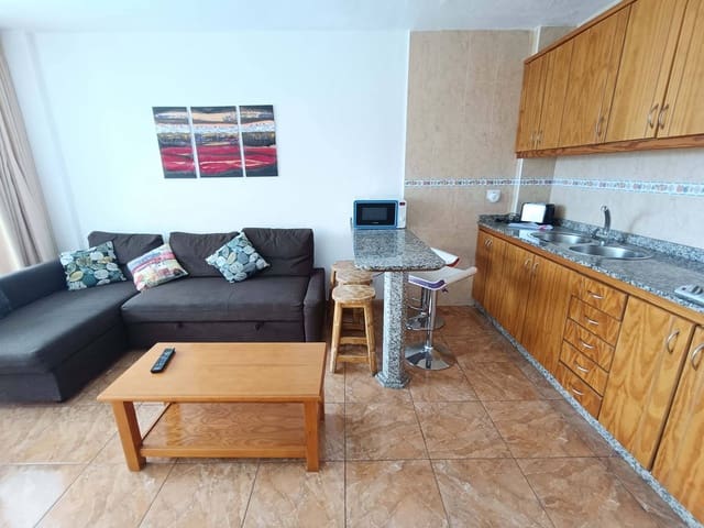1 slaapkamer Appartement te koop in Playa del Inglés, San Bartolomé de Tirajana met zwembad - € 275.000 (Ref: 9262600)