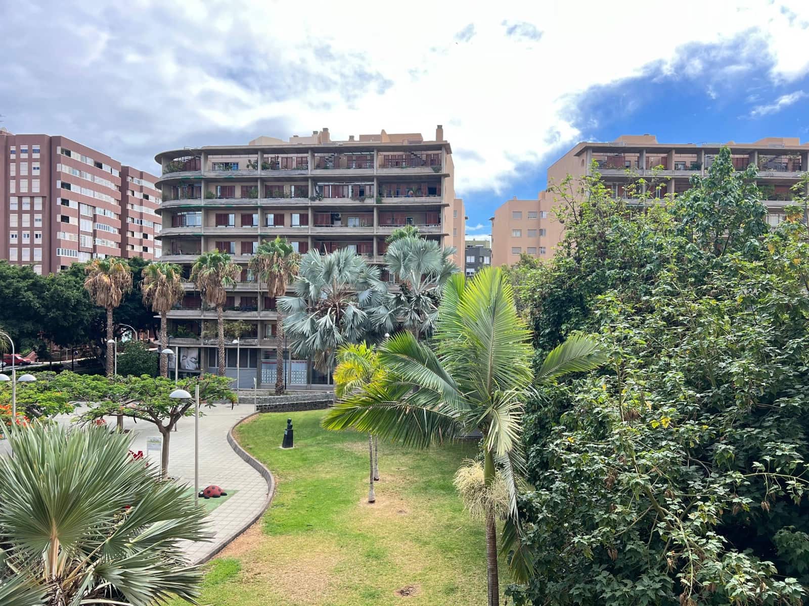 4 soveværelse Lejlighed til salg i Santa Cruz de Tenerife med garage - € 390.000 (Ref: 9264532)