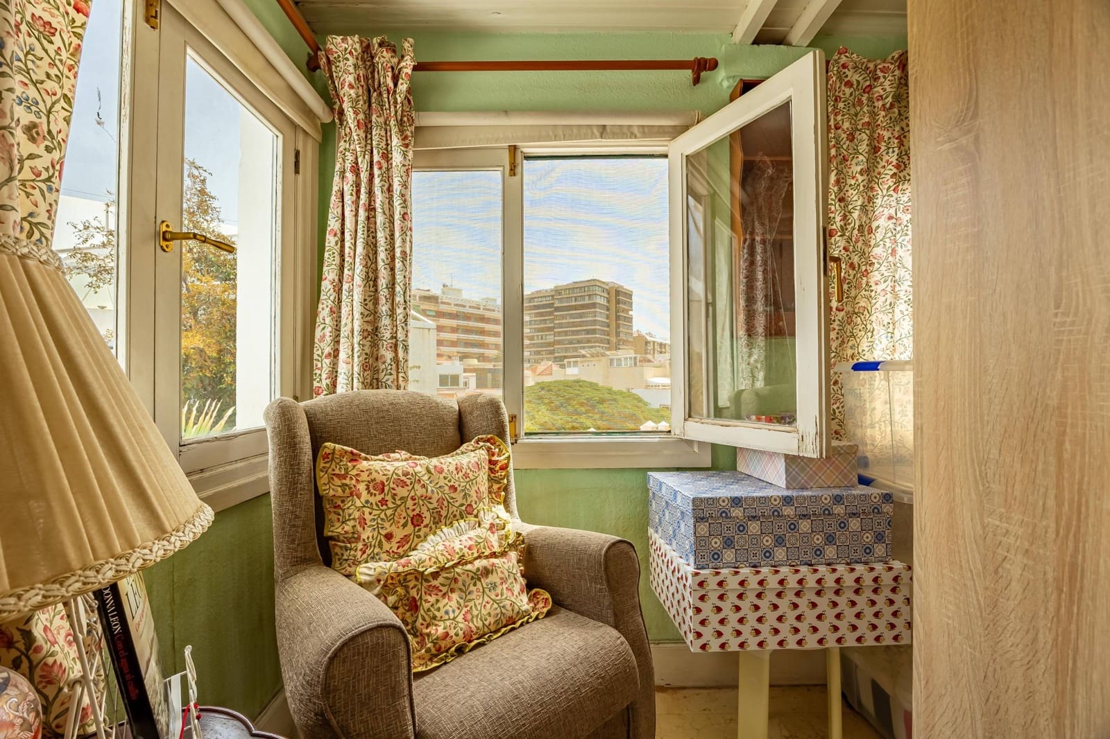 5 sypialnia Willa na sprzedaż w Las Palmas de Gran Canaria z garażem - 1 100 000 € (Ref: 9265393)