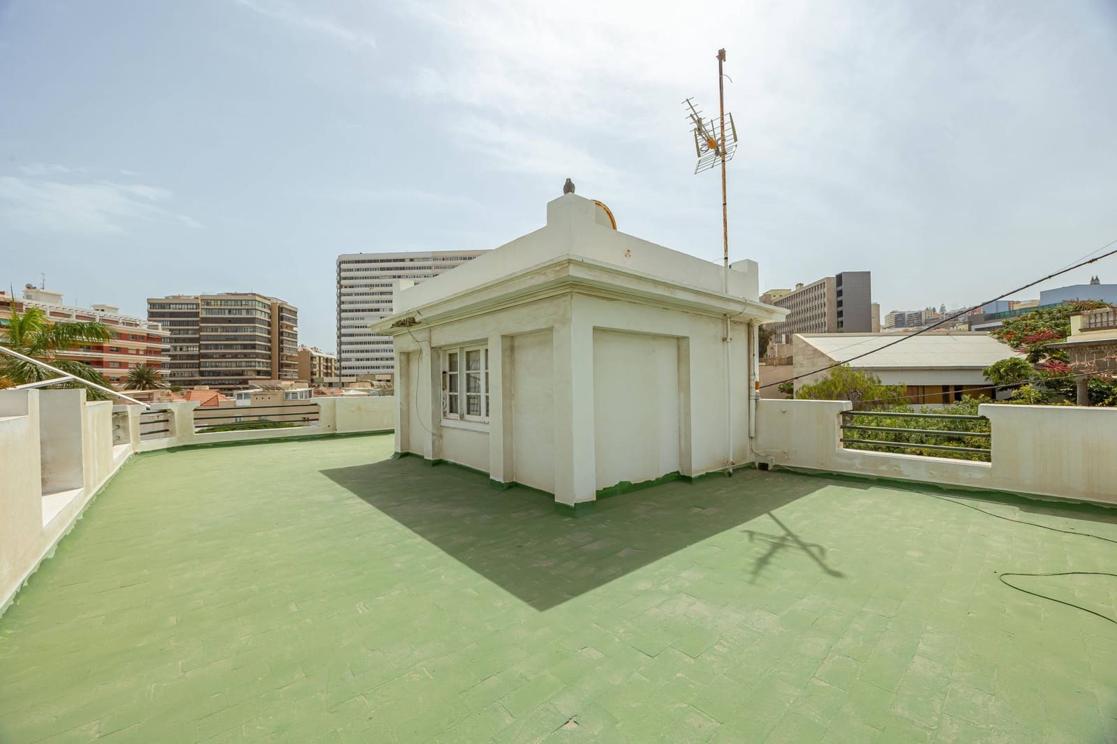 5 sovrum Villa till salu i Las Palmas de Gran Canaria med garage - 1 100 000 € (Ref: 9265393)