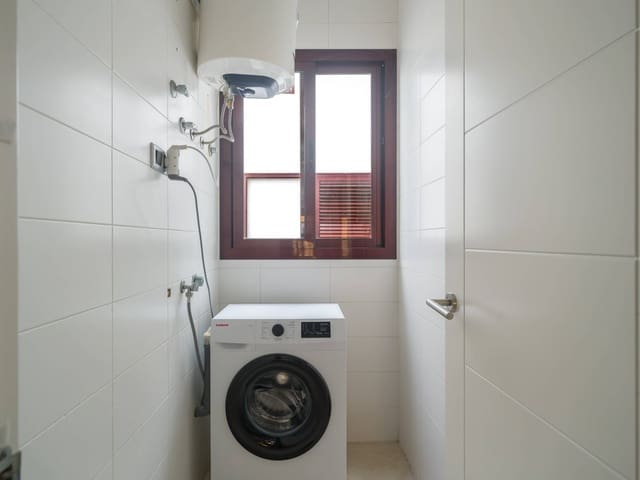 3 slaapkamer Flat te koop in Triana, Las Palmas de Gran Canaria met garage - € 410.000 (Ref: 9276336)