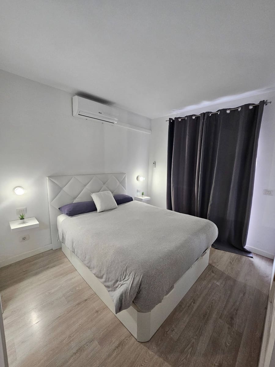 Bungalow de 1 habitación en Playa del Inglés en venta - 295.000 € (Ref: 9276337)